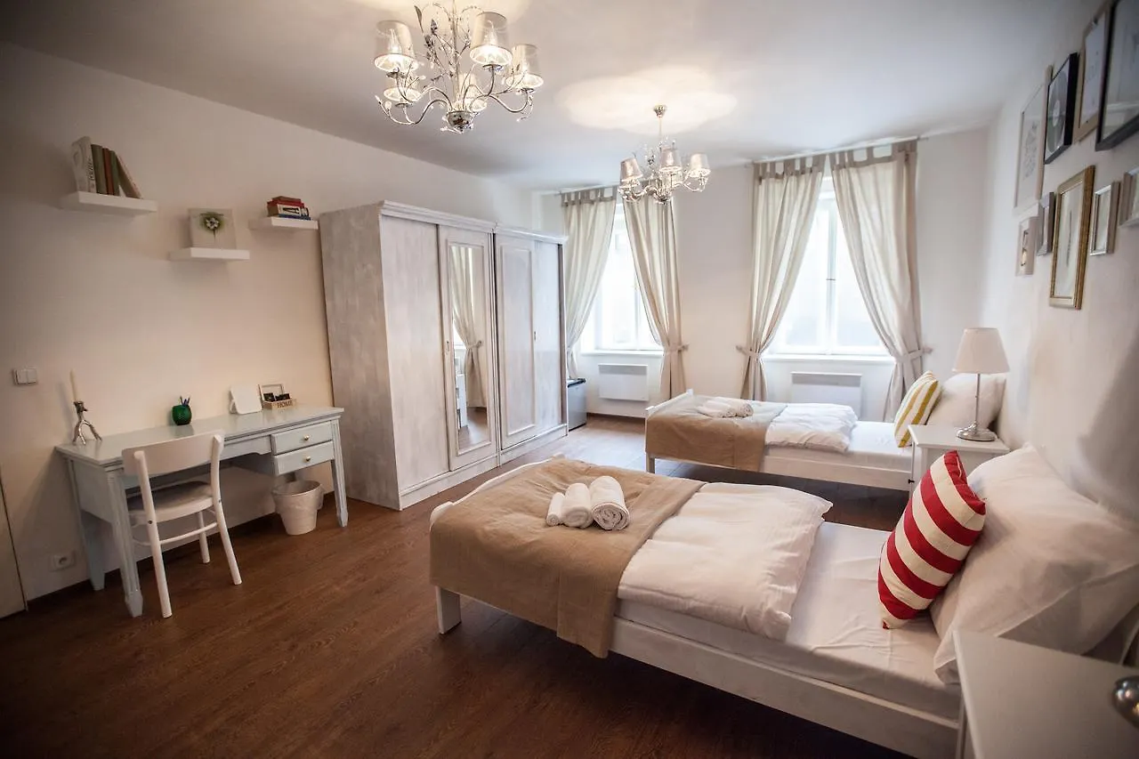 Bed&Books Art Hotel Prague